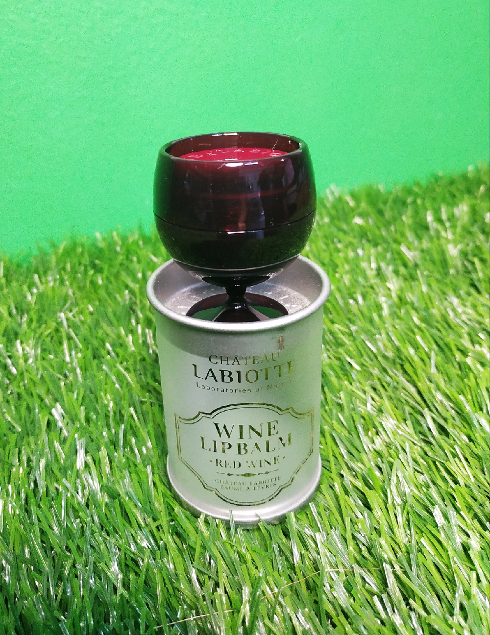 lipbalm in wine packaging